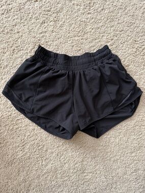 Lululemon Hotty Hot Short